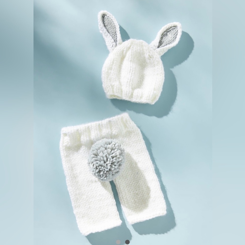 NWT Anthropologie Bailey Bunny Hand-Knit Newborn Set in Blue